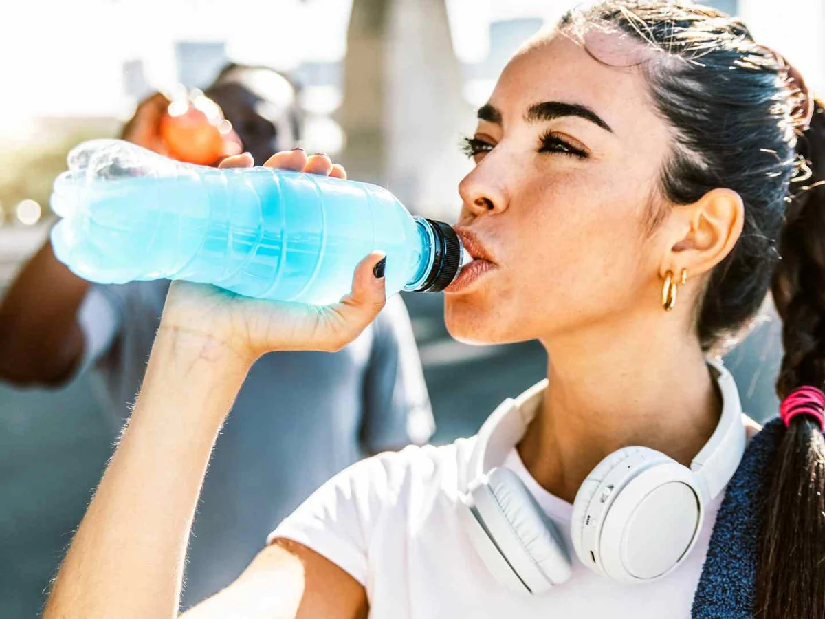 Can Cats Drink Gatorade? Electrolytes, Sugar, Heat, and Dehydration Care